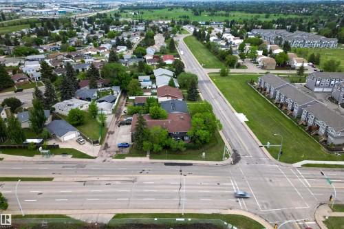 1 4275 76 Street, Edmonton, AB 