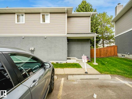 550 Lakewood Road Nw, Edmonton, AB - Outdoor With Exterior