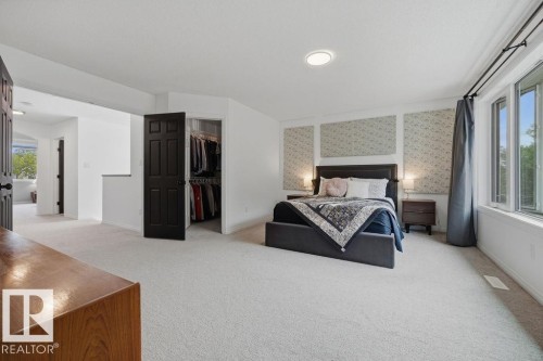 1892 Robertson Crescent, Edmonton, AB 