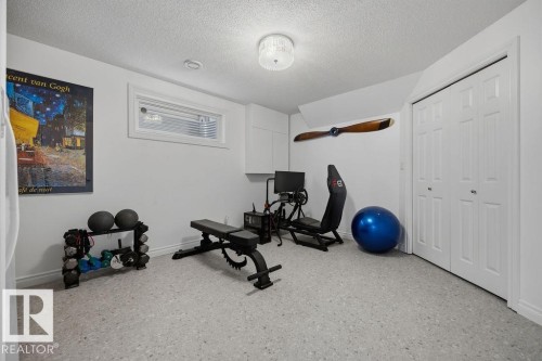 1892 Robertson Crescent, Edmonton, AB 