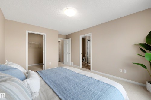 2097 Chalmers Way, Edmonton, AB 