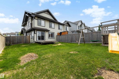 2097 Chalmers Way, Edmonton, AB 