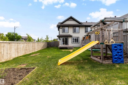 2097 Chalmers Way, Edmonton, AB 