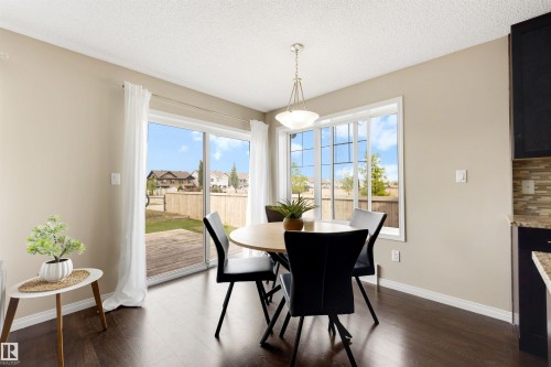 2097 Chalmers Way, Edmonton, AB 