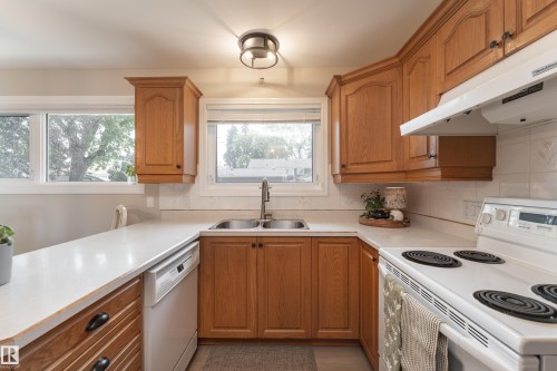 7223 95 Avenue, Edmonton, AB 