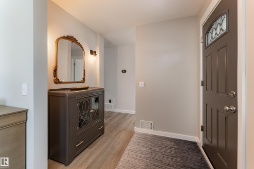 7223 95 Avenue, Edmonton, AB 