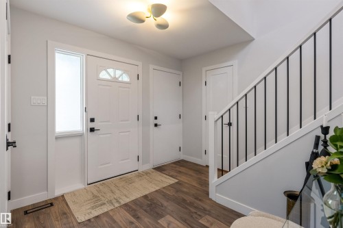 98 Langholm Drive, St. Albert, AB 