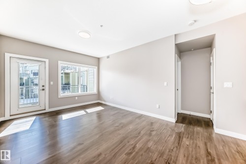 Empty room - 303 560 Griesbach Parade Parade, Edmonton, AB 