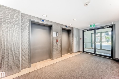 Lobby - 303 560 Griesbach Parade Parade, Edmonton, AB 