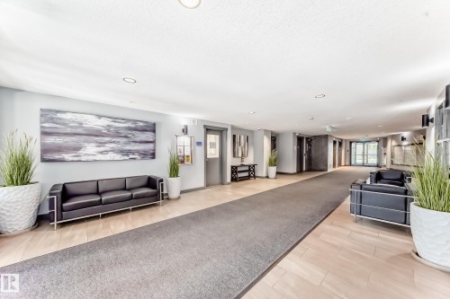 Lobby - 303 560 Griesbach Parade Parade, Edmonton, AB 