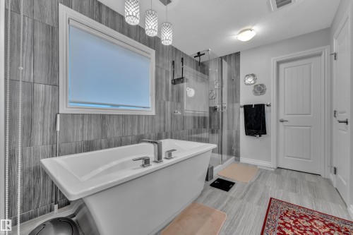 2718 Kirkland Way, Edmonton, AB 