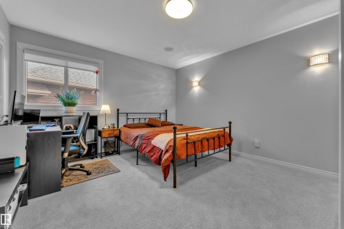2718 Kirkland Way, Edmonton, AB 
