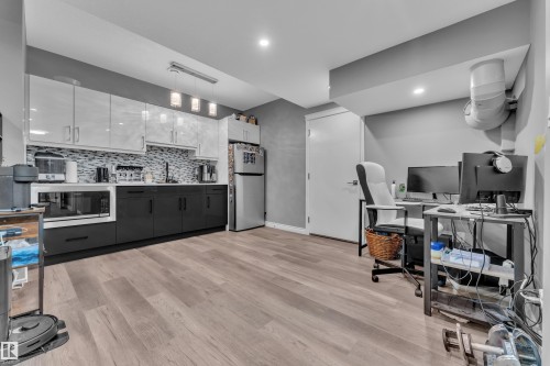 2718 Kirkland Way, Edmonton, AB 