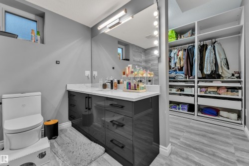 2718 Kirkland Way, Edmonton, AB 