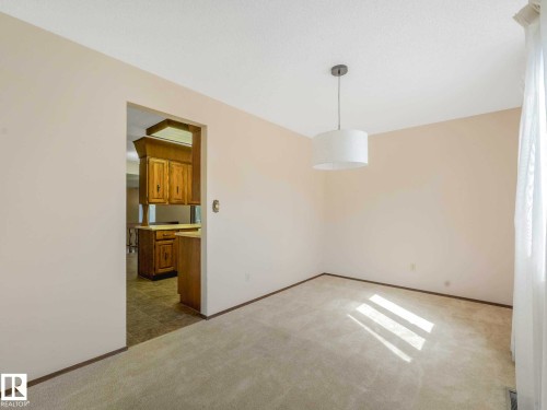 18514 86A Avenue, Edmonton, AB 