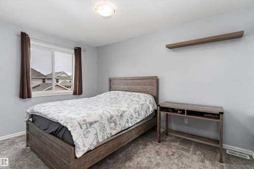 1332 72 Street, Edmonton, AB 