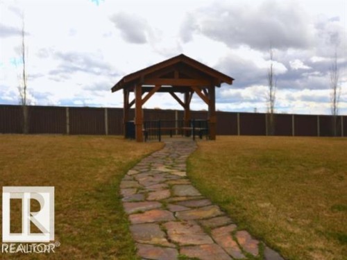 #302 5201 Brougham Dr, Drayton Valley, AB - Outdoor