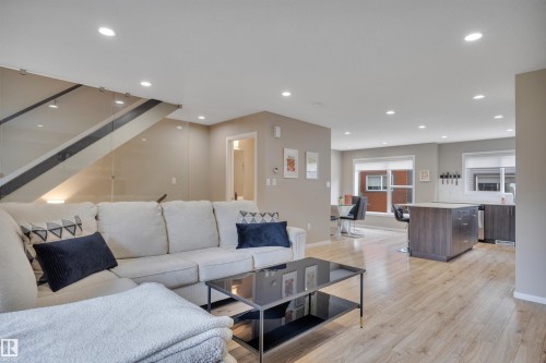 46 1075 Rosenthal Boulevard, Edmonton, AB 