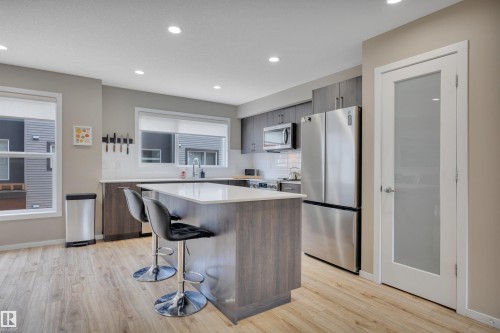 46 1075 Rosenthal Boulevard, Edmonton, AB 