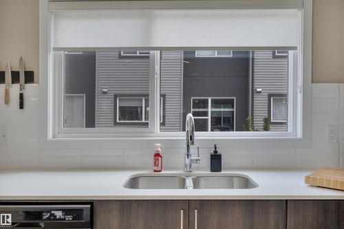 46 1075 Rosenthal Boulevard, Edmonton, AB 