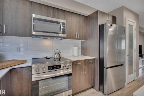 46 1075 Rosenthal Boulevard, Edmonton, AB 