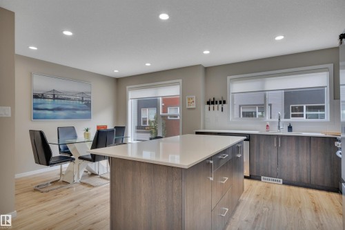 46 1075 Rosenthal Boulevard, Edmonton, AB 