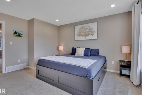 46 1075 Rosenthal Boulevard, Edmonton, AB 