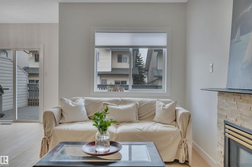 9 843 Youville Drive, Edmonton, AB 