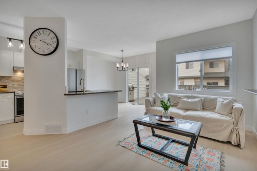 9 843 Youville Drive, Edmonton, AB 