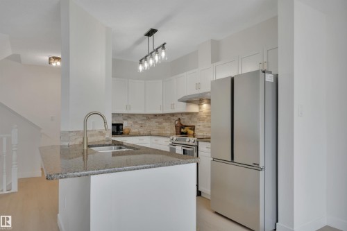 9 843 Youville Drive, Edmonton, AB 