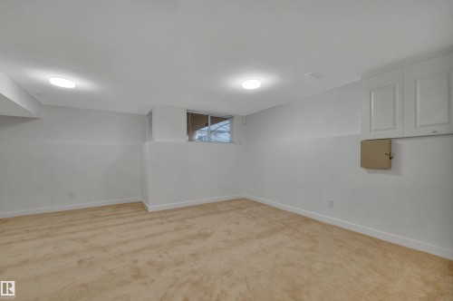 9 843 Youville Drive, Edmonton, AB 