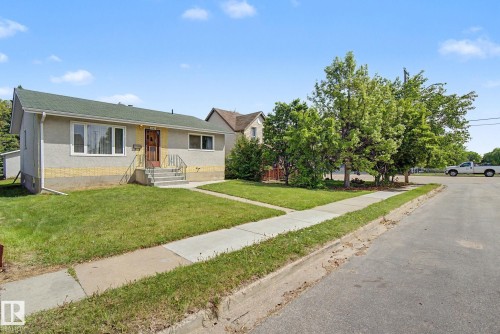 5103 54 Avenue, Stony Plain, AB 