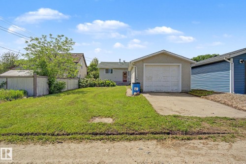 5103 54 Avenue, Stony Plain, AB 