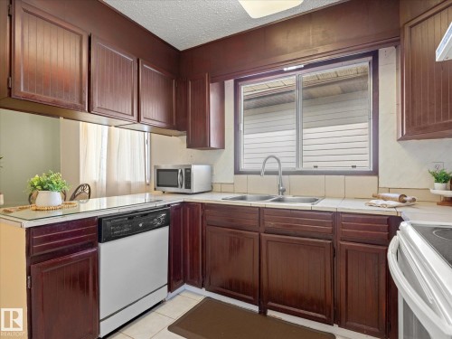 11408 165 Avenue, Edmonton, AB 