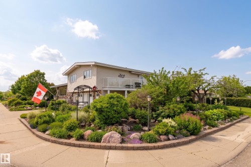 7802 132A Avenue, Edmonton, AB 