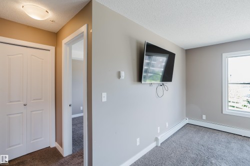301 11820 22 Avenue, Edmonton, AB 
