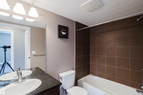 301 11820 22 Avenue, Edmonton, AB 