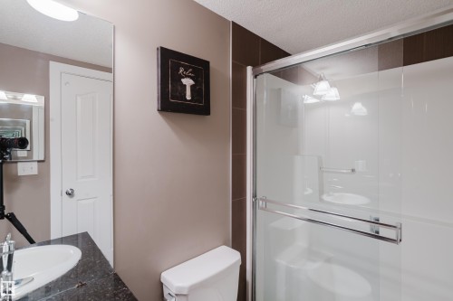 301 11820 22 Avenue, Edmonton, AB 