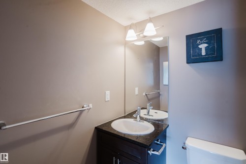 301 11820 22 Avenue, Edmonton, AB 