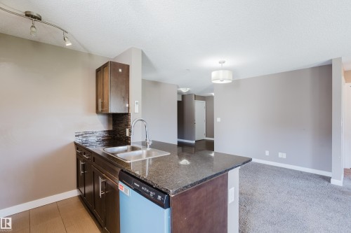 301 11820 22 Avenue, Edmonton, AB 