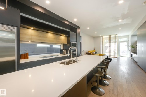 9108 117 Street, Edmonton, AB 