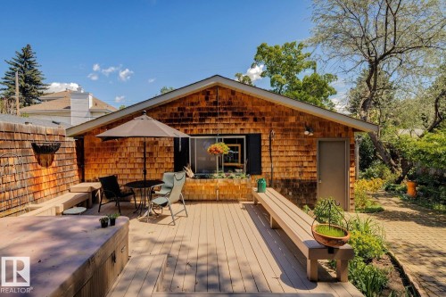 9425 97 Street, Edmonton, AB 