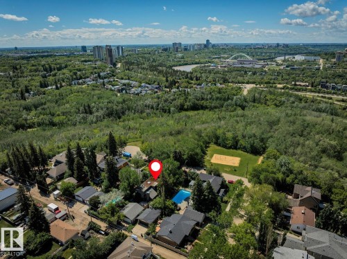 9425 97 Street, Edmonton, AB 