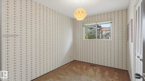 Empty room - 7408 40 Avenue, Edmonton, AB 