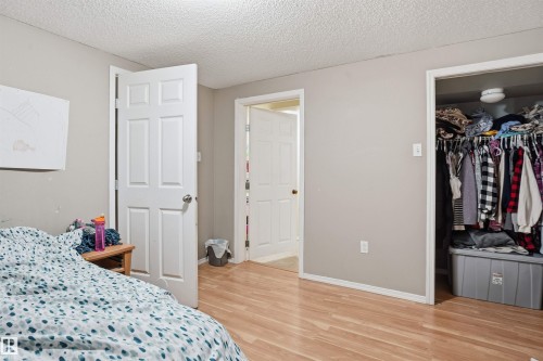 12908 120 Avenue, Edmonton, AB - Indoor Photo Showing Bedroom