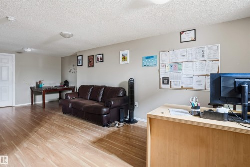 12908 120 Avenue, Edmonton, AB - Indoor Photo Showing Living Room