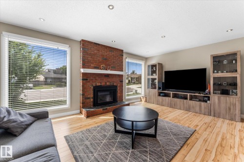 13840 30 Street, Edmonton, AB 