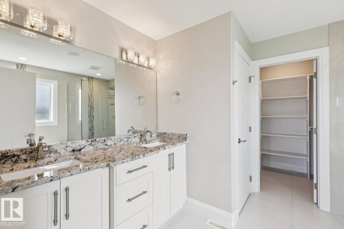 1724 164 Street, Edmonton, AB 