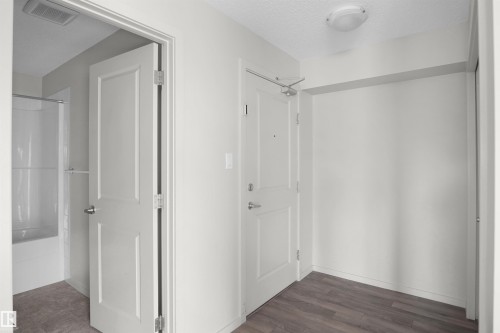 Corridor - 202 142 Ebbers Boulevard, Edmonton, AB 