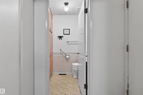 2705 124 Street, Edmonton, AB 